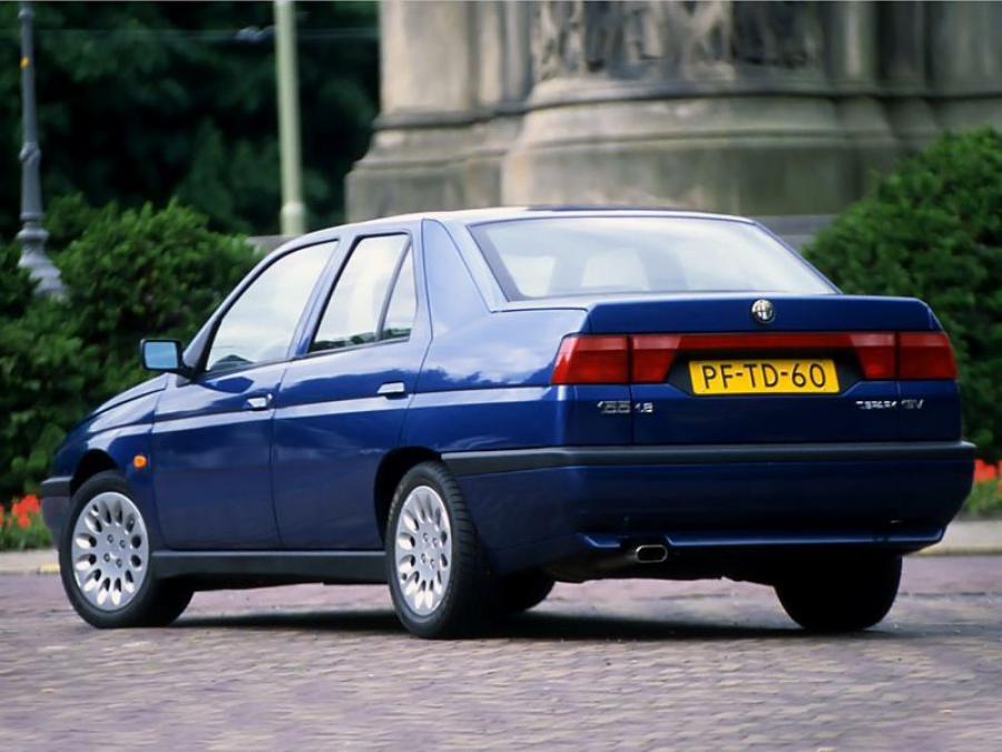  Alfa Romeo 155 (167) 1995 года  (фото 12 из 17)